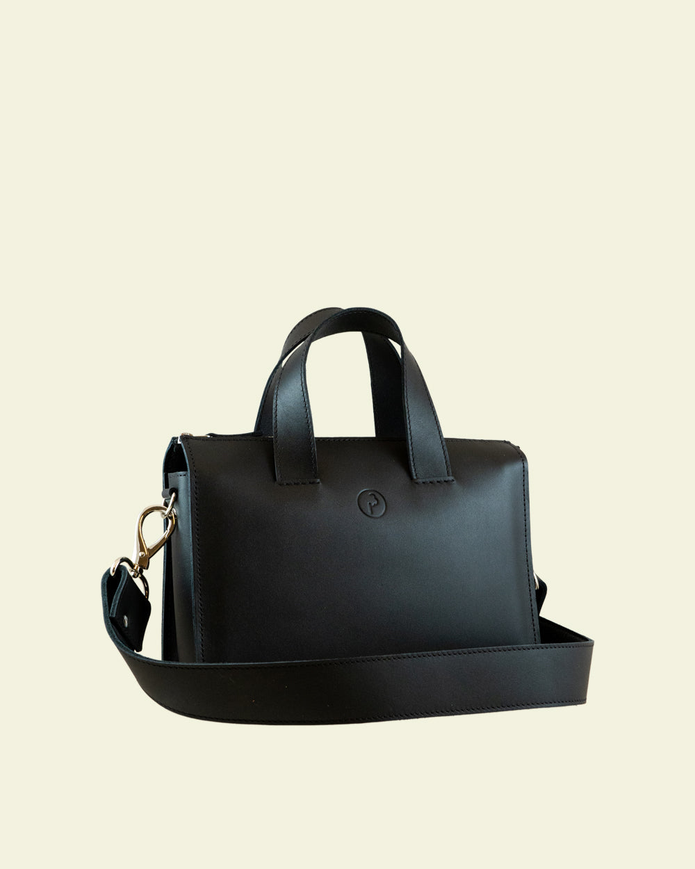 AARE shoulder bag