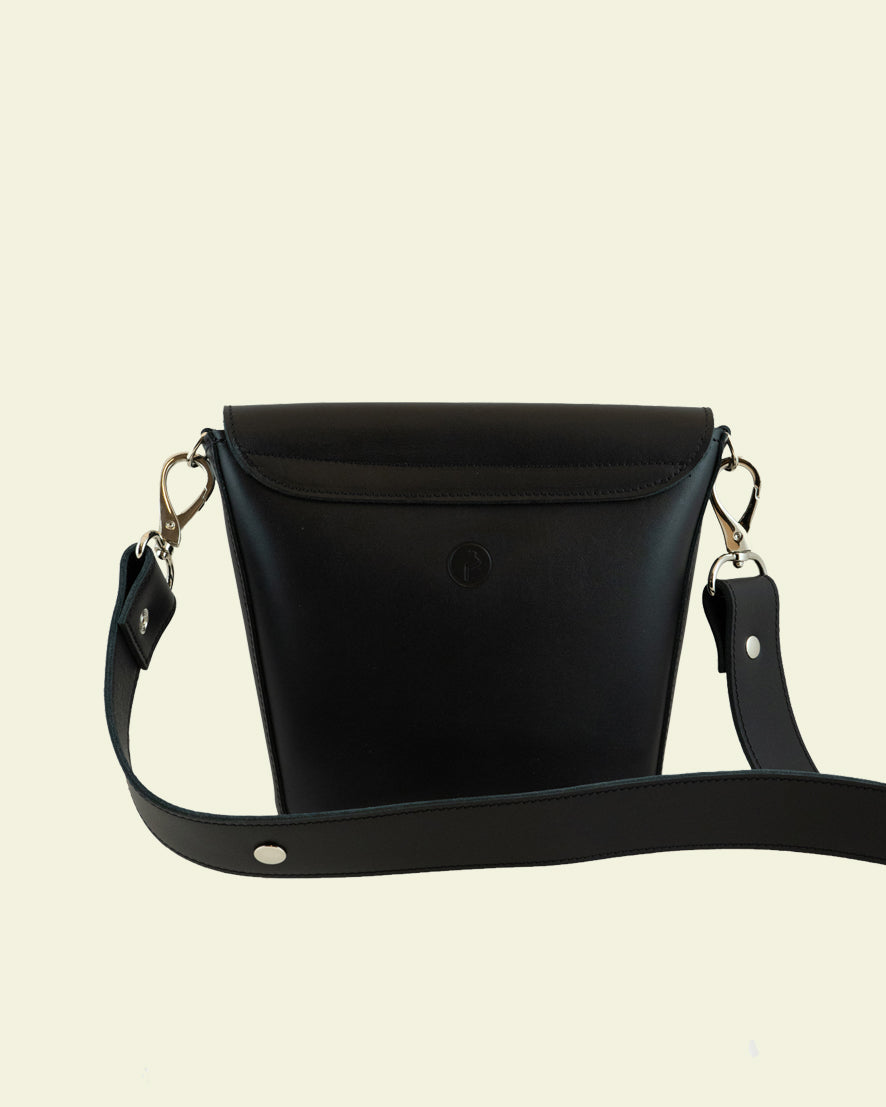 CARTA shoulder bag 