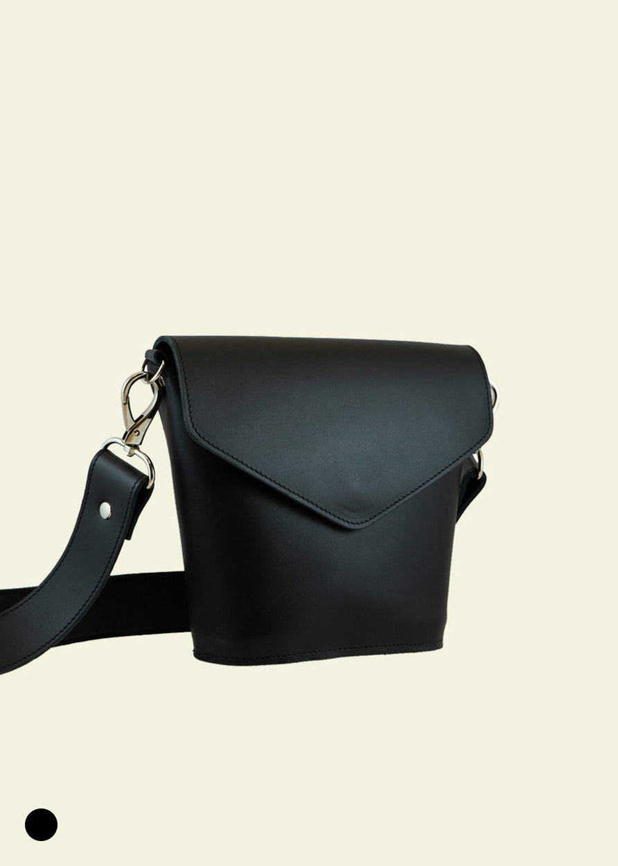 CARTA shoulder bag 